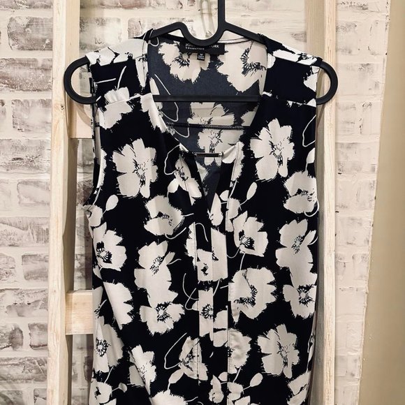 Jones New York Collection | Tops | Jones New York Sleeveless Black White Floral Print Blouse Sz